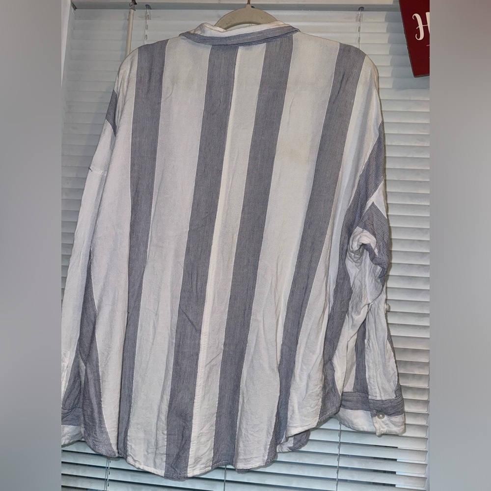 American Eagle Striped Button Up - Large - image 5